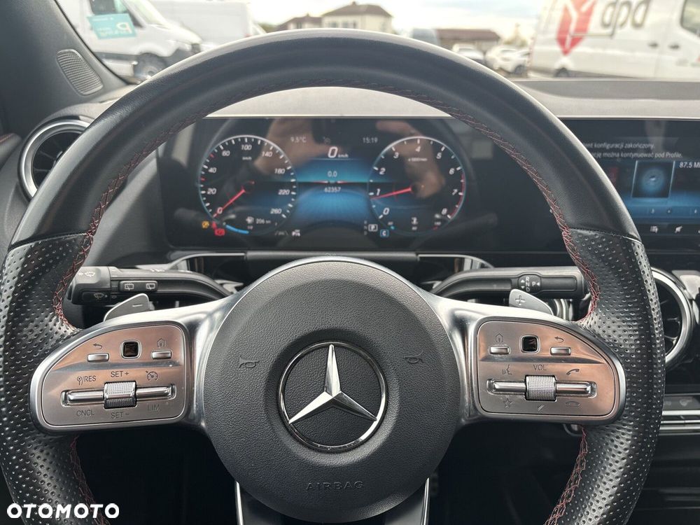 Mercedes-Benz GLA 180 mHEV AMG Line 7G-DCT - 15