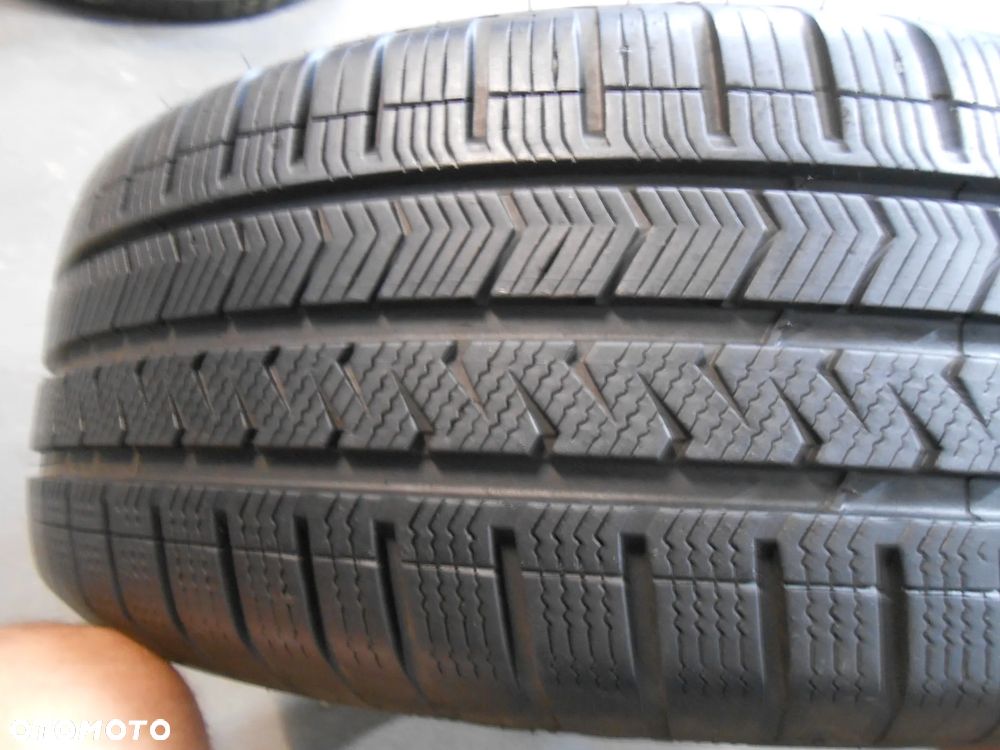 OPONA POJEDYNKA 215/55R17 VREDESTEIN QUATRAC 5 DOT 1517 6.9MM - 2