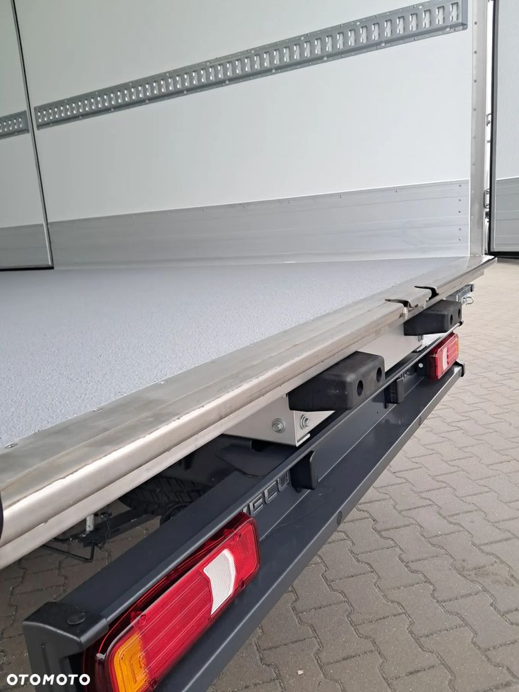 Iveco Daily / Pewny partner w biznesie ! - 12