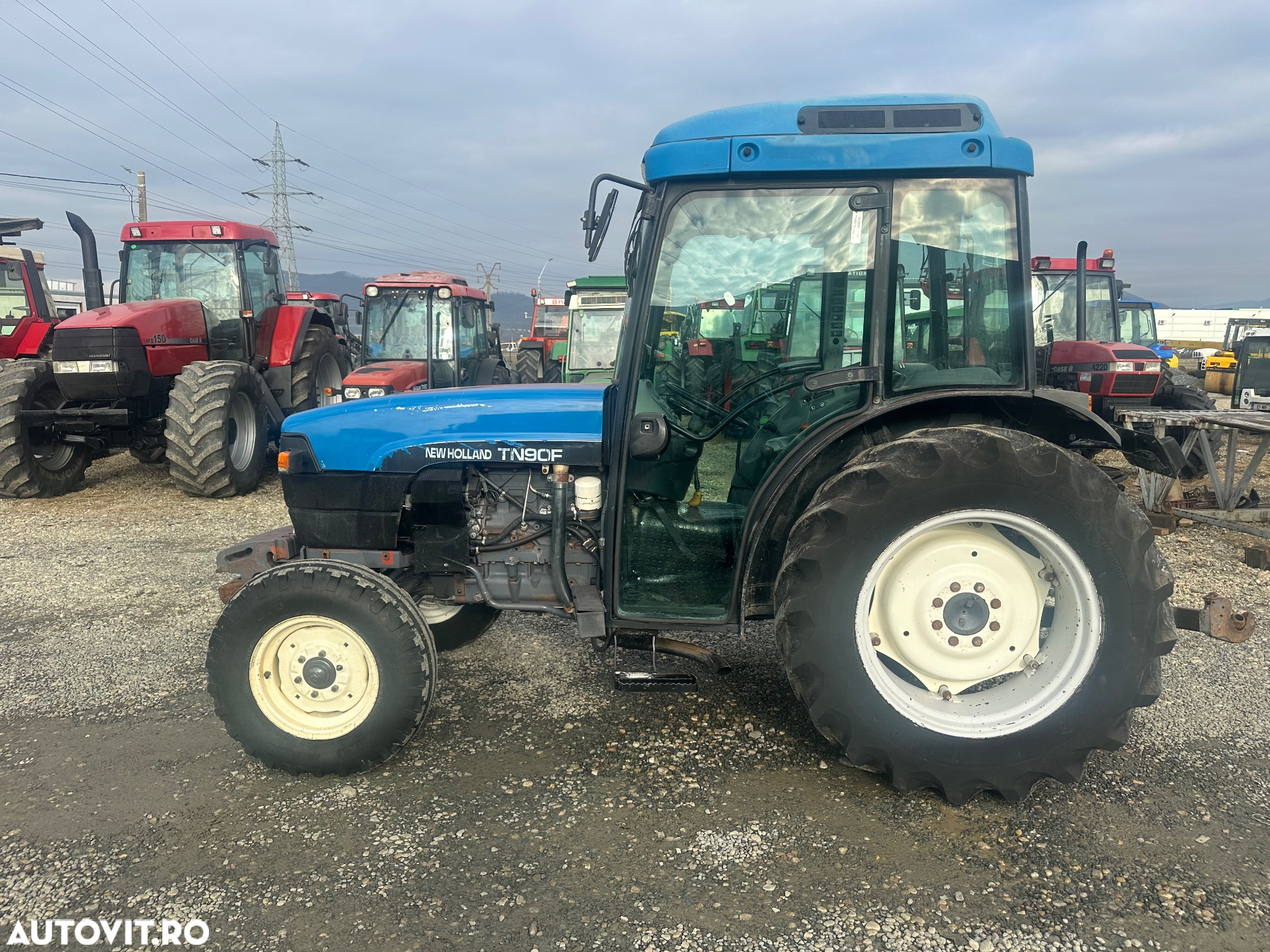 New Holland TN90F - 3