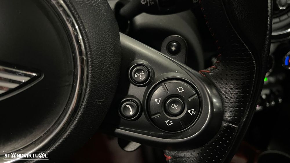MINI 3 Portas Cooper SD Auto - 33