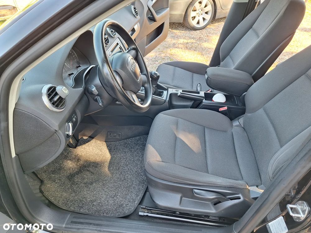 Audi A3 Sportback 2.0 TDI DPF Attraction - 10