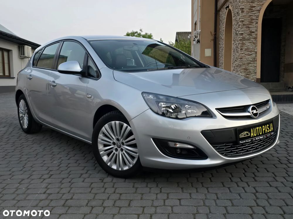 Opel Astra 1.4 Turbo Cosmo - 6