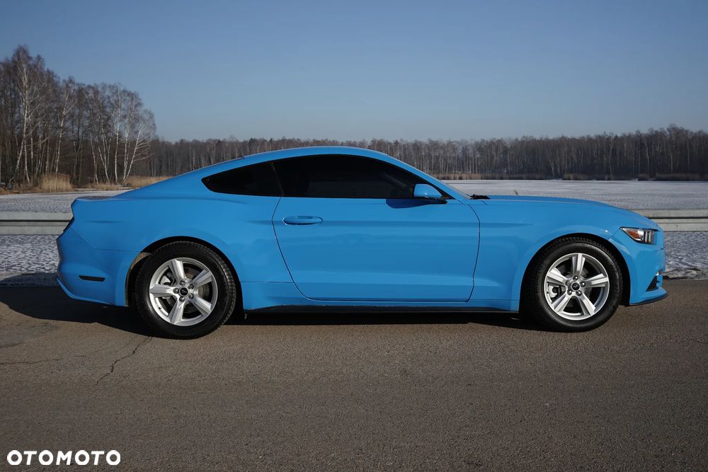 Ford Mustang - 5