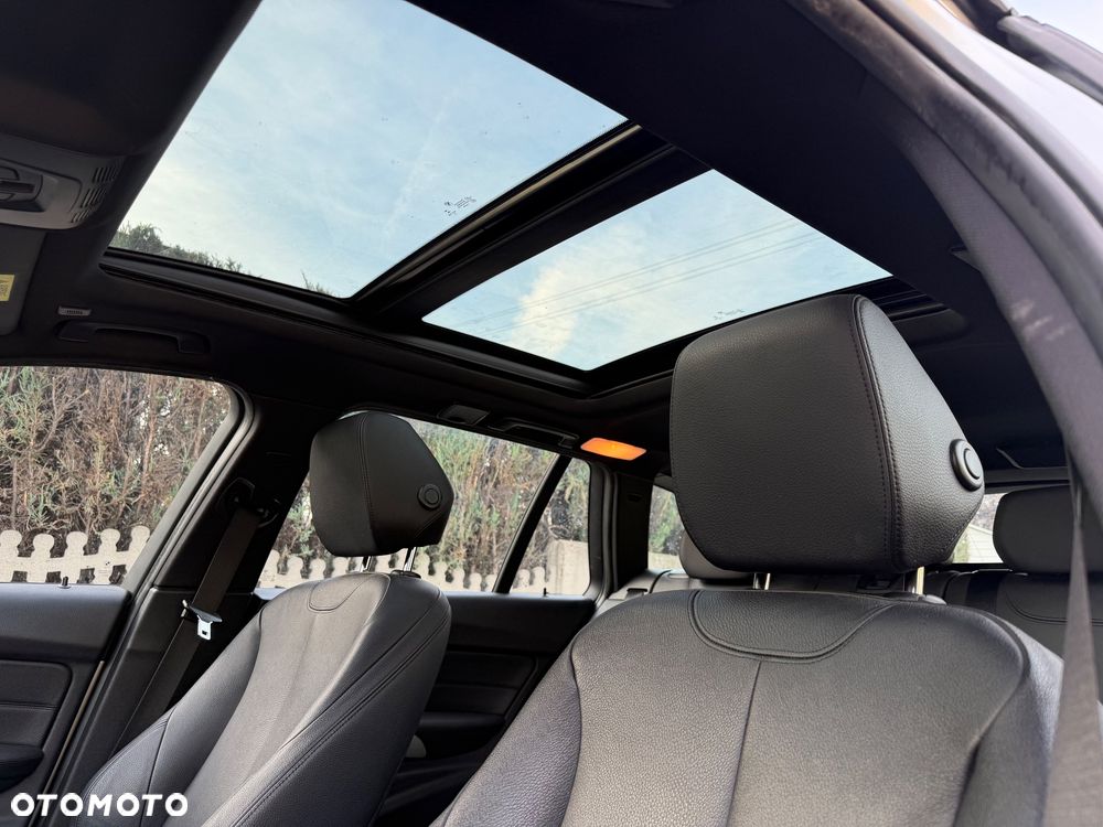 BMW Seria 3 320d xDrive - 27