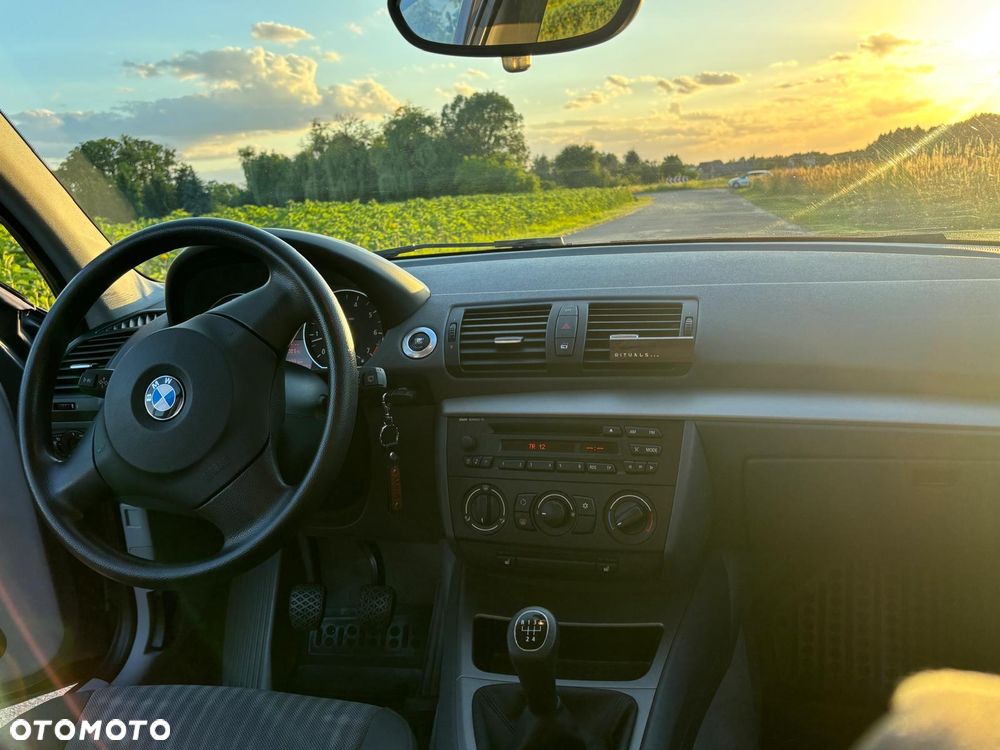 BMW Seria 1 - 15