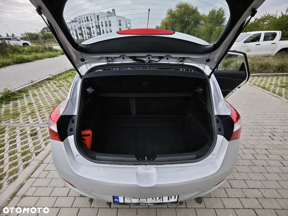 Hyundai i30 1.6 CRDi Comfort - 9