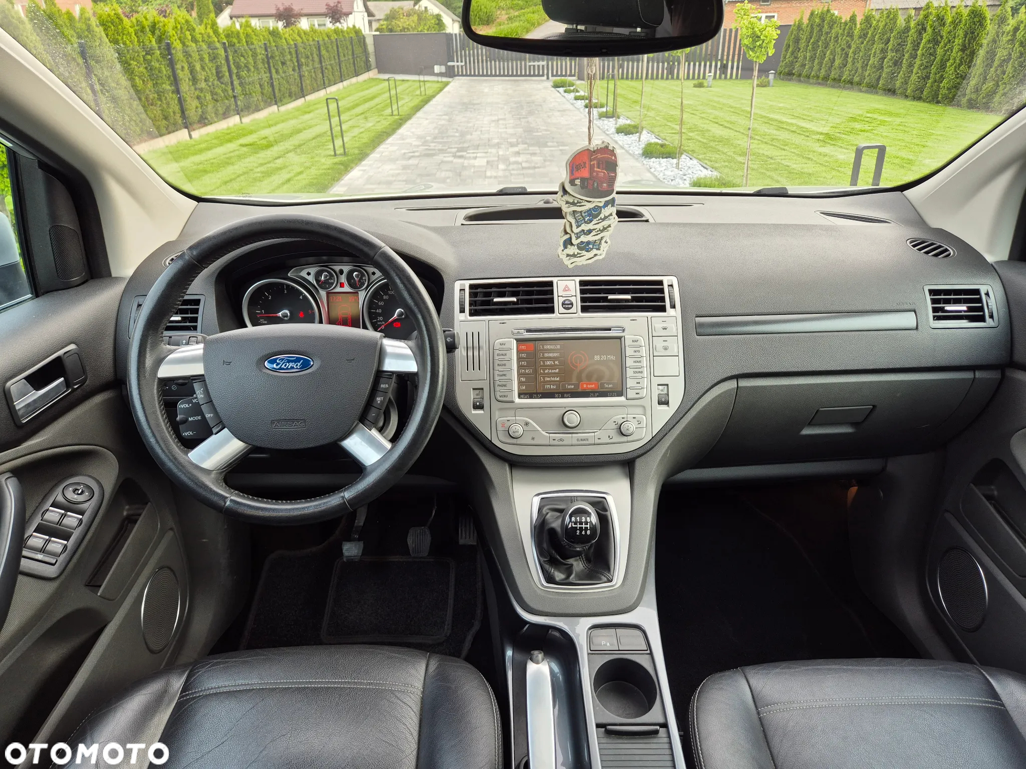 Ford Kuga 2.0 TDCi 2x4 Titanium - 15