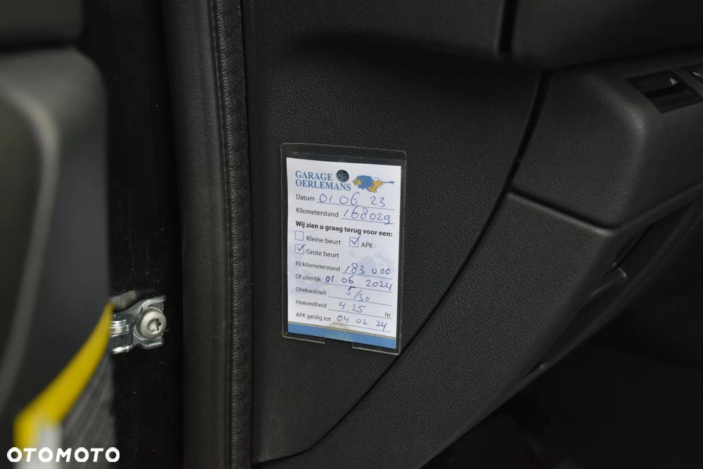 Peugeot 3008 155 THP Automatik Allure - 26