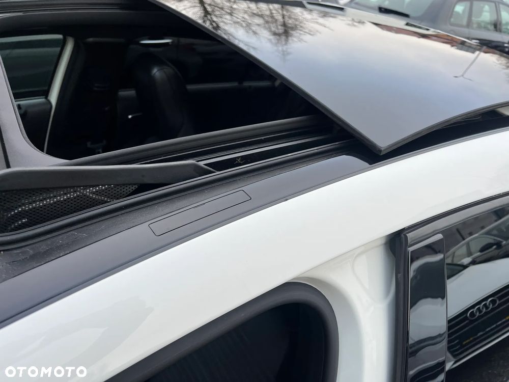 Mercedes-Benz Klasa A 180 AMG Line - 24