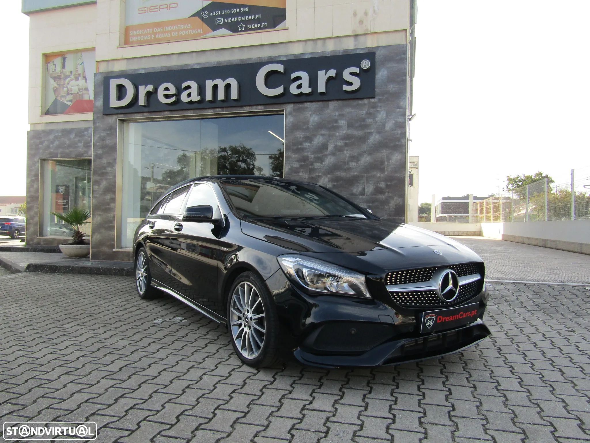 Mercedes-Benz CLA 200 d Shooting Brake AMG Line Aut. - 1