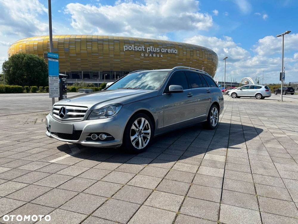 Mercedes-Benz Klasa C 200 CDI DPF (BlueEFFICIENCY) 7G-TRONIC Avantgarde - 1