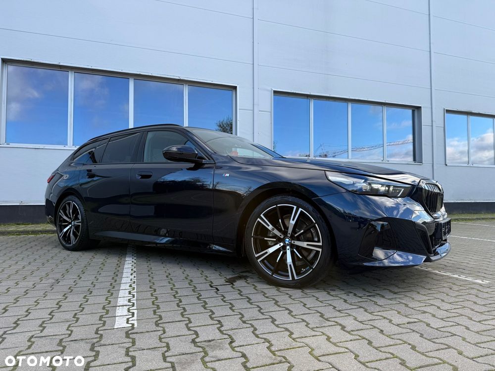 BMW Seria 5 520d xDrive Touring - 8