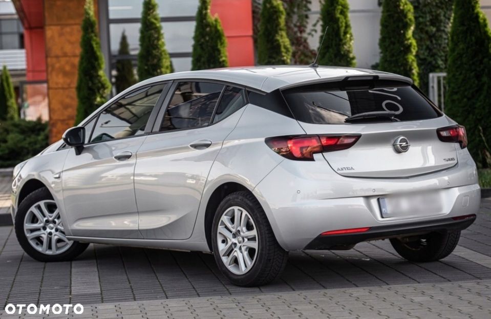 Opel Astra - 2