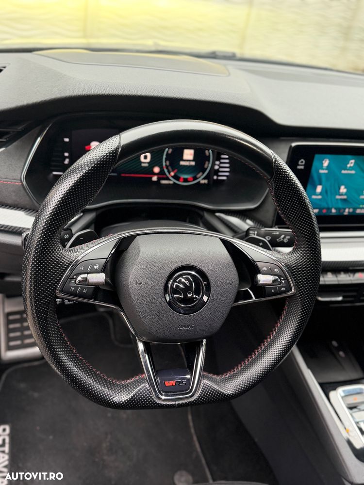 Skoda Octavia 2.0 TDI DSG RS Plus - 24