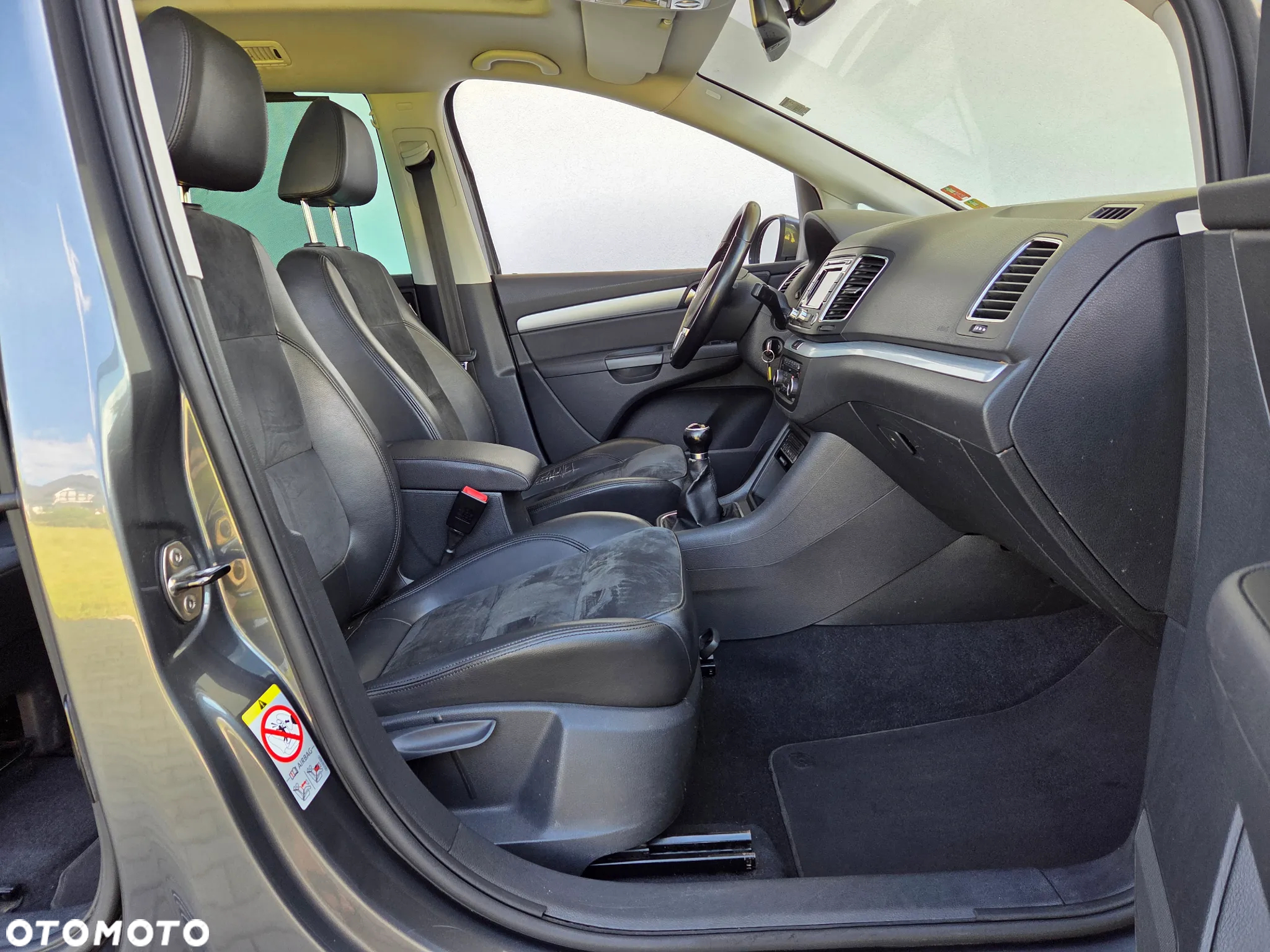 Volkswagen Sharan - 11