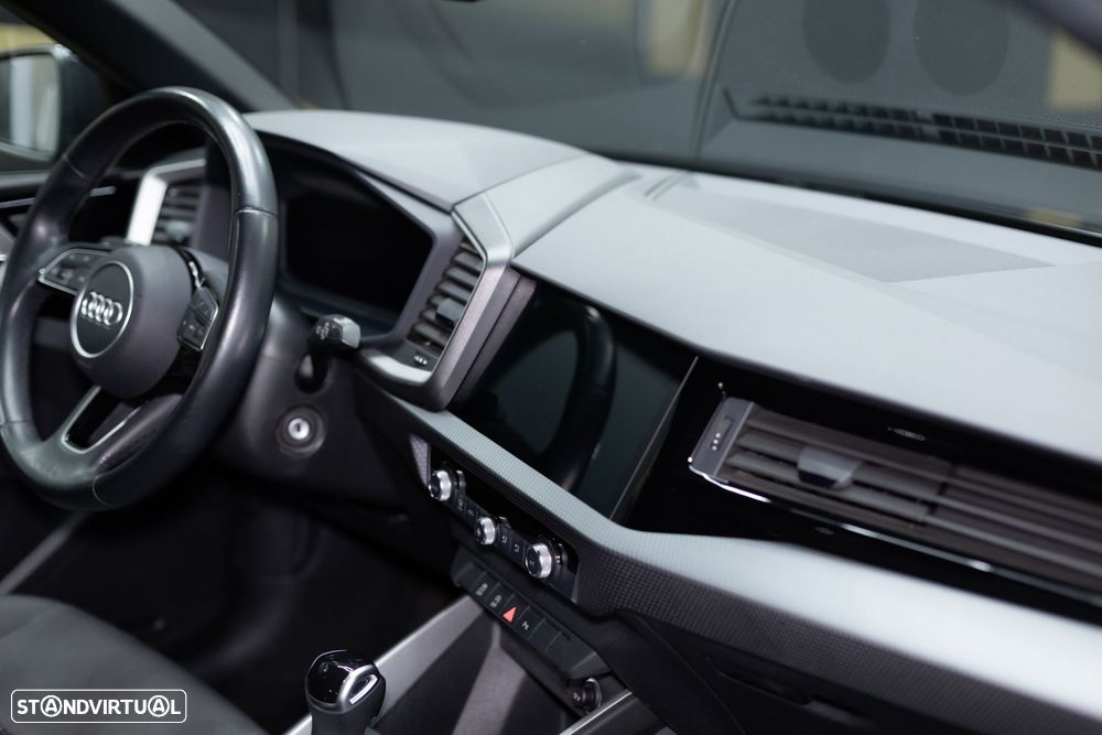 Audi A1 Sportback 25 TFSI S tronic - 24