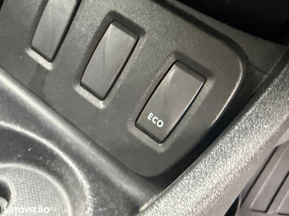 Dacia Duster 1.5 dCi 4x2 Prestige - 19