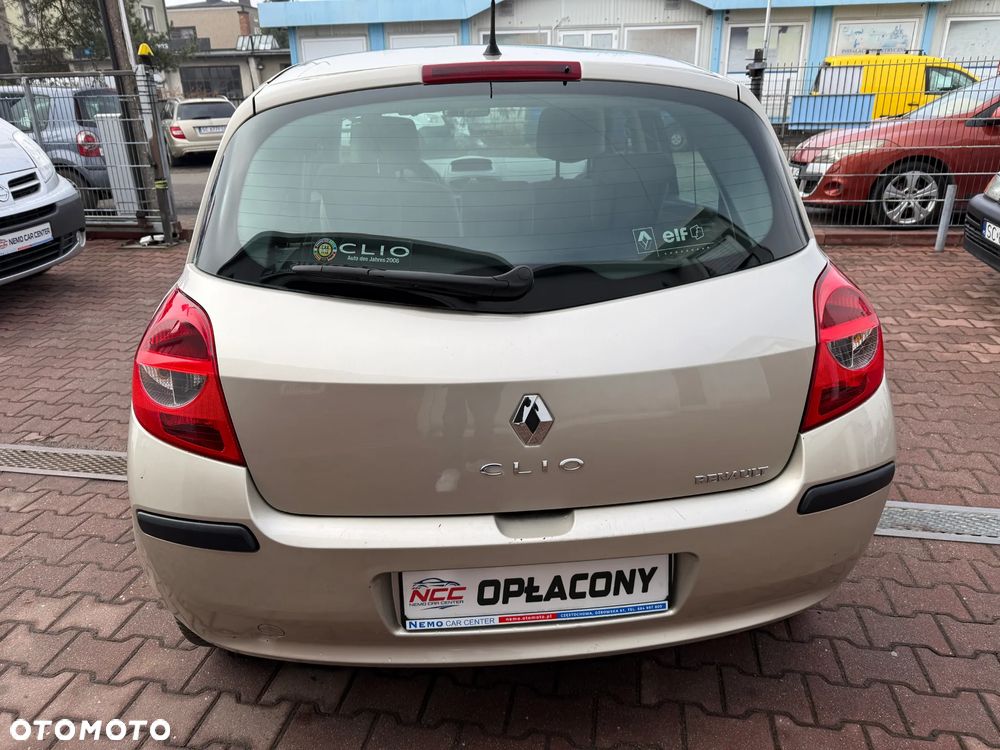 Renault Clio 1.2 16V Confort Dynamique - 7