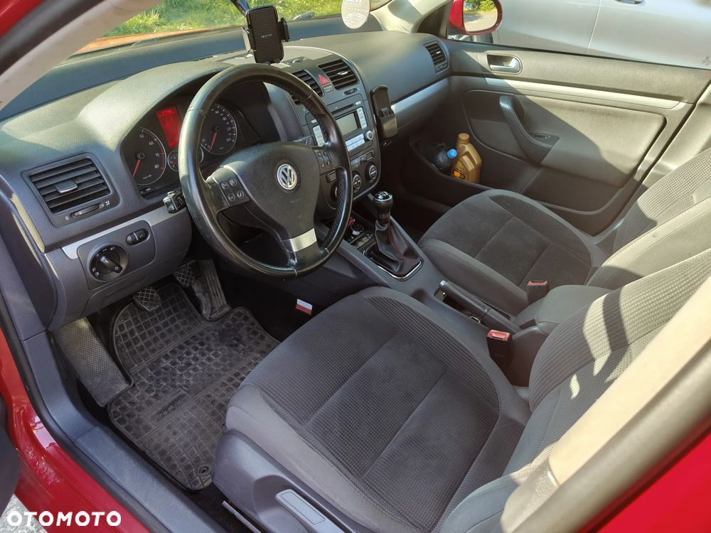 Volkswagen Golf 1.6 Comfortline - 4