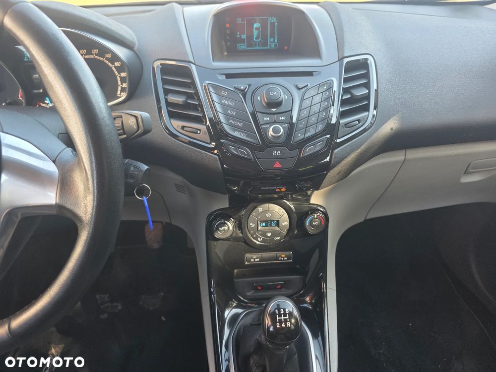 Ford Fiesta 1.0 EcoBoost Titanium - 16