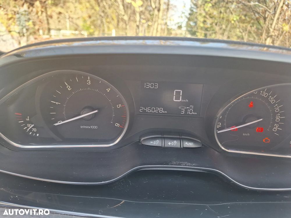 Peugeot 2008 2014 photo 4