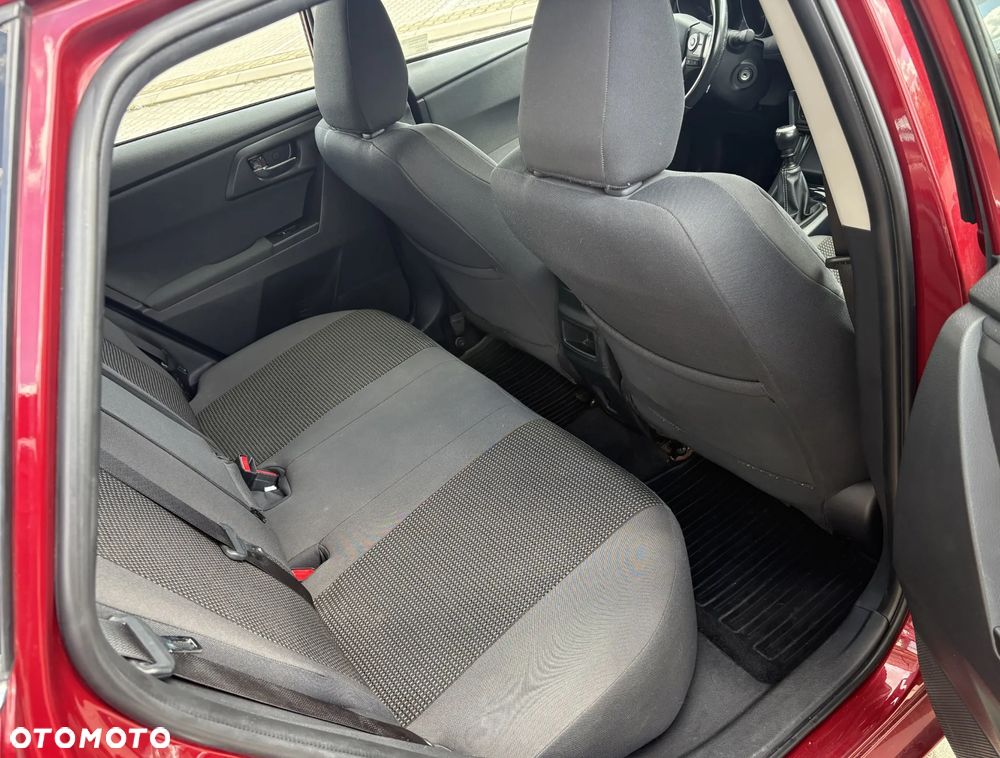 Toyota Auris 1.6 Premium - 8