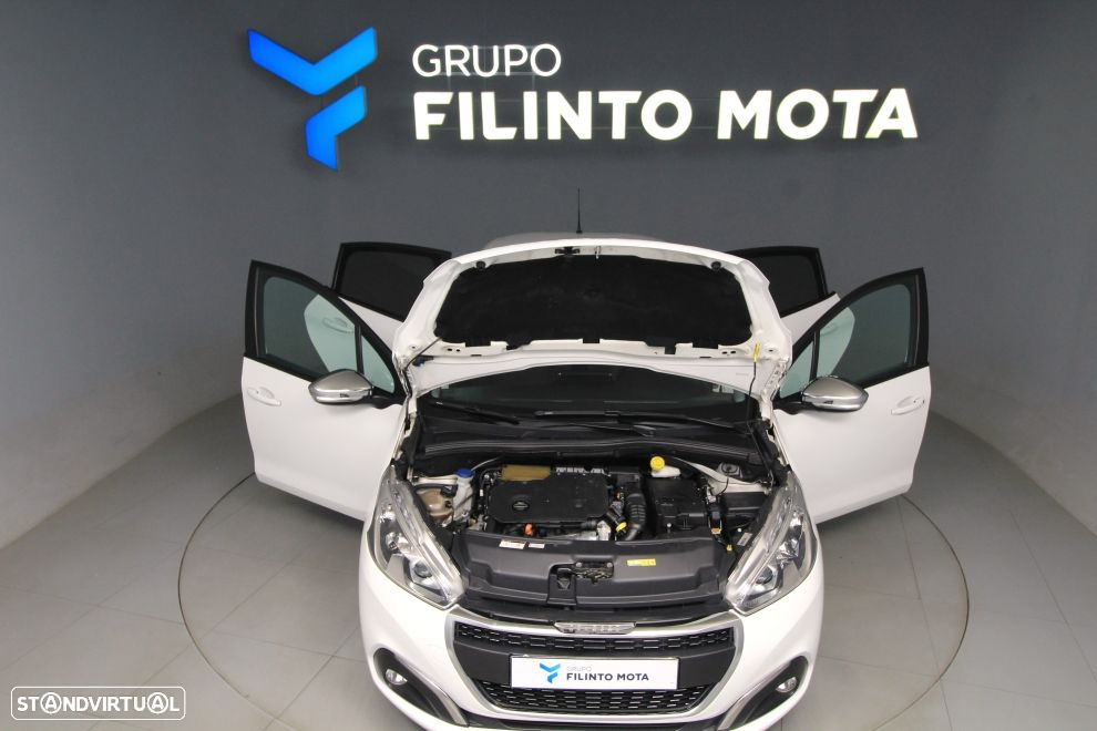 Peugeot 208 1.5 BlueHDi Signature - 12