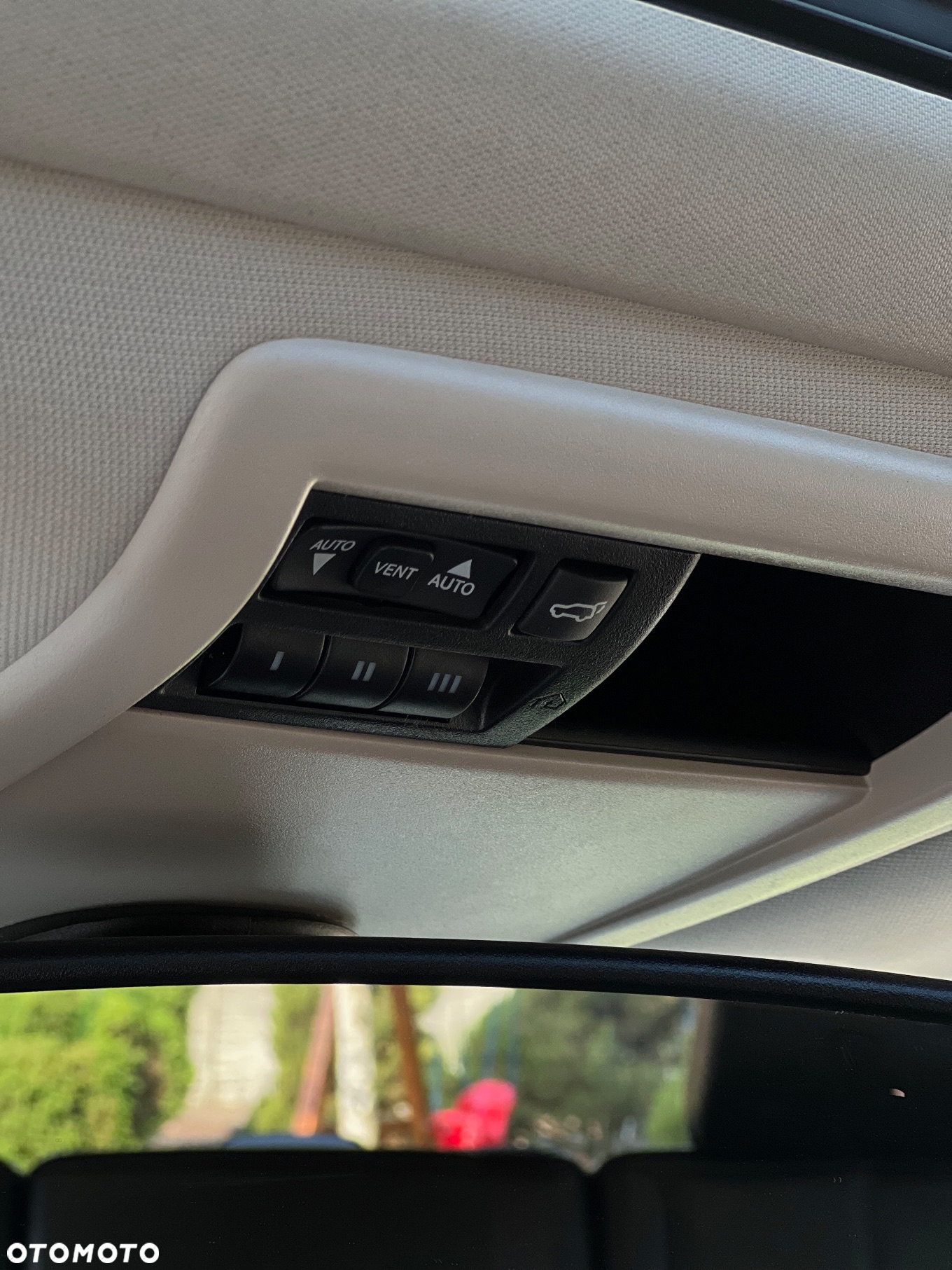 Jeep Commander 5.7 V8 HEMI Automatik Limited - 18