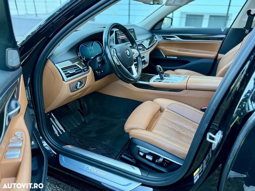 BMW Seria 7 740i Aut. - 15