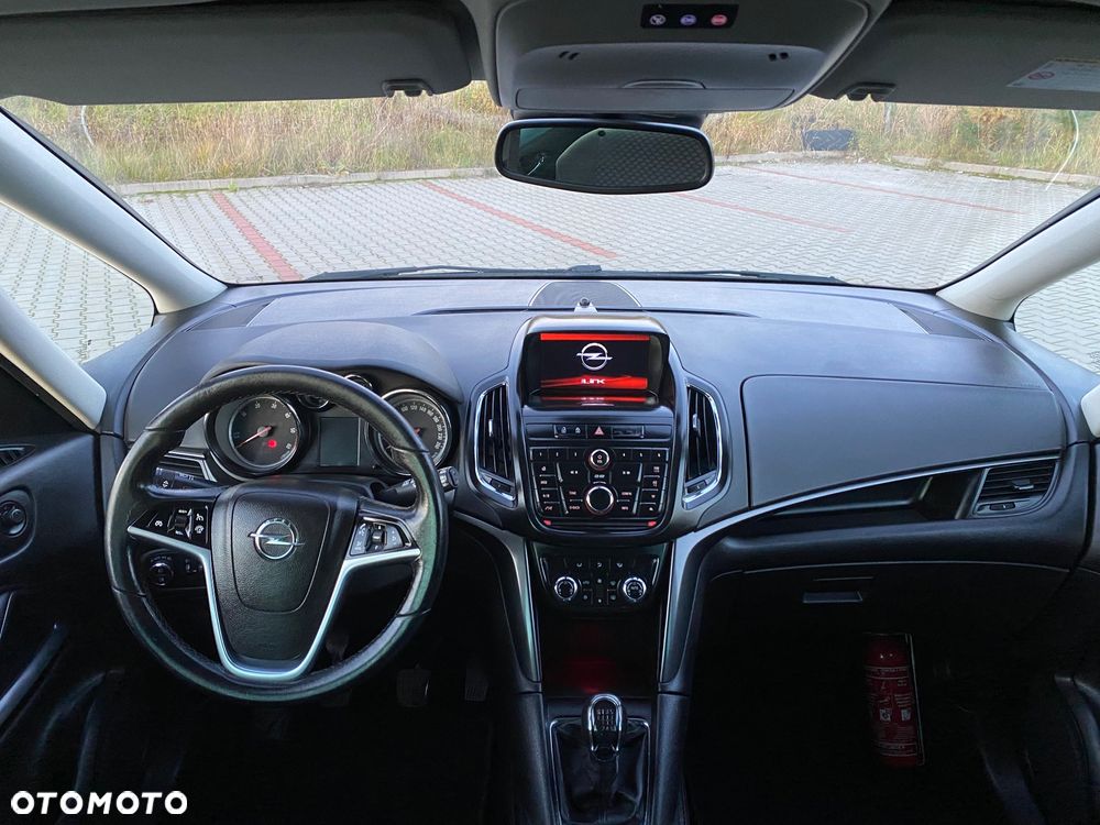 Opel Zafira - 8