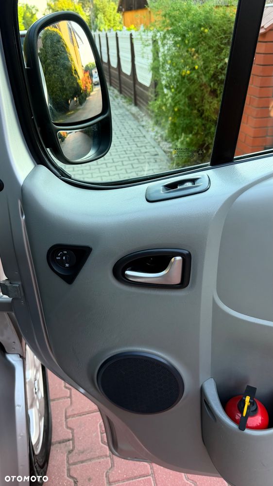 Opel Vivaro - 31