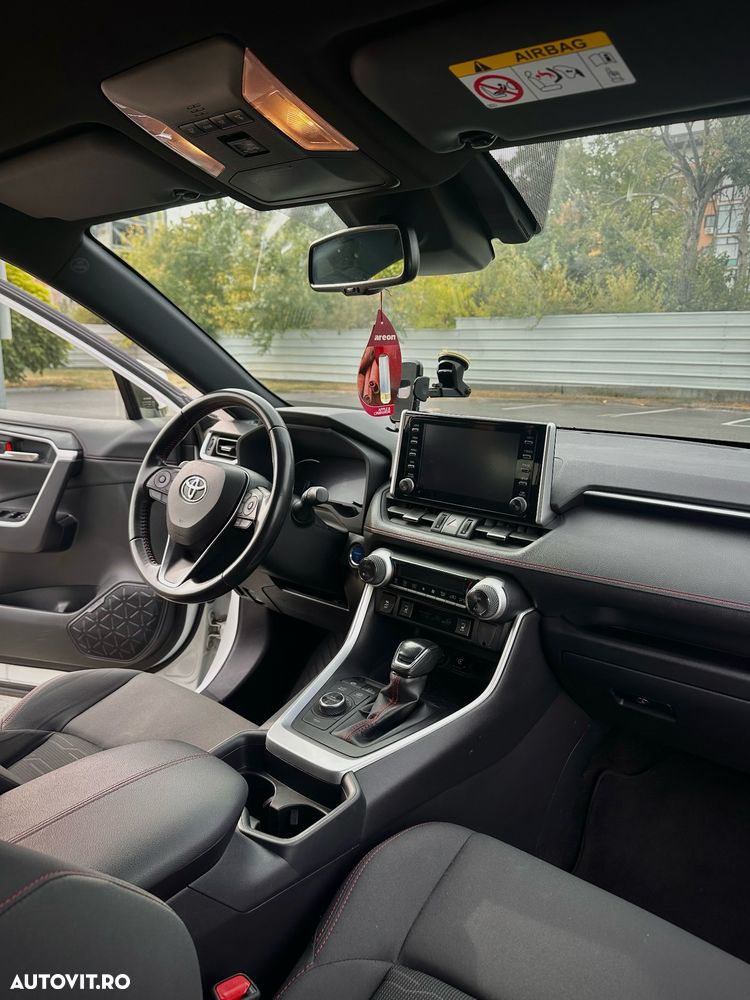 Toyota RAV4 - 13