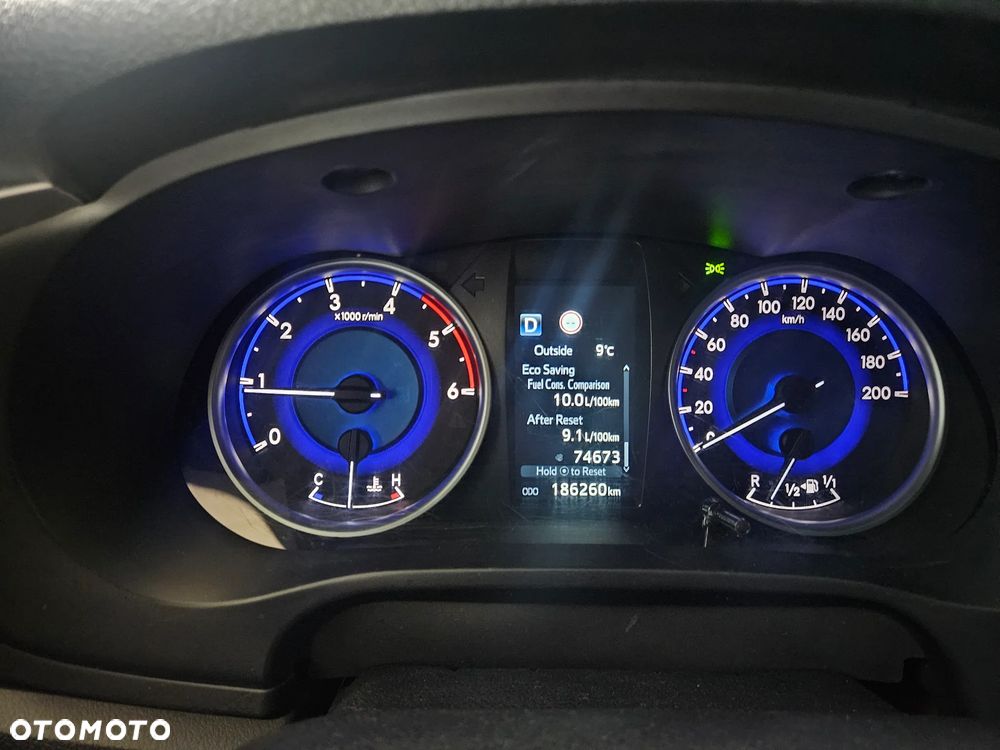 Toyota Hilux 2.4 D-4D Double Cab SR5 4x4 - 4