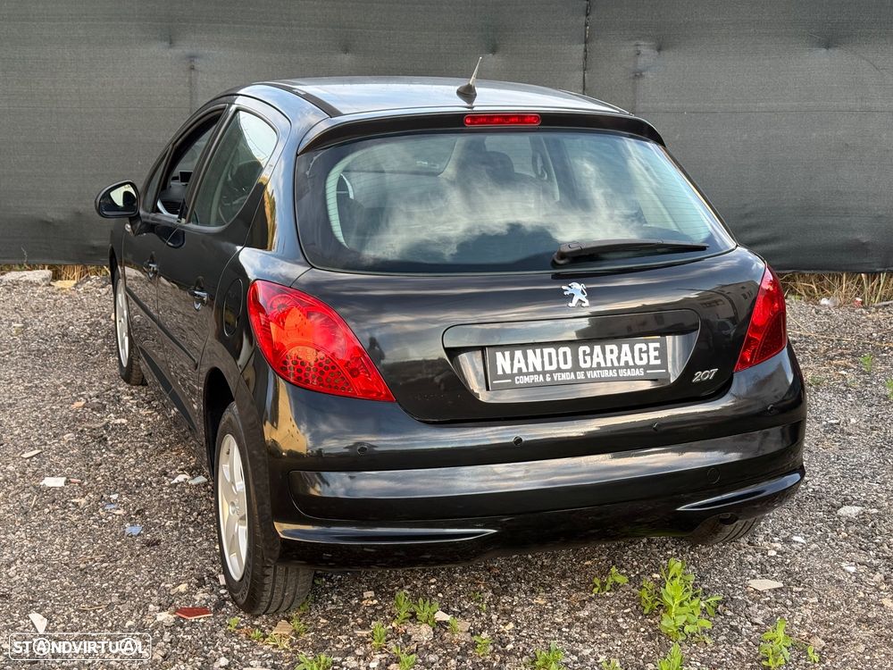 Peugeot 207 1.4 HDi Premium - 4