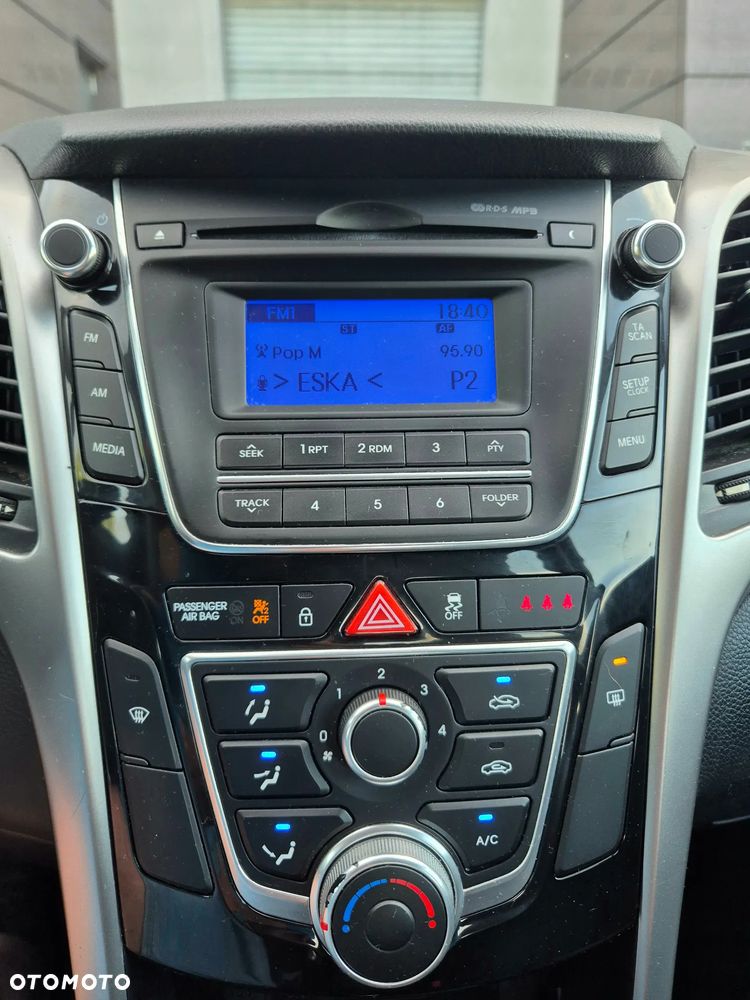 Hyundai i30 1.4 Classic + - 36