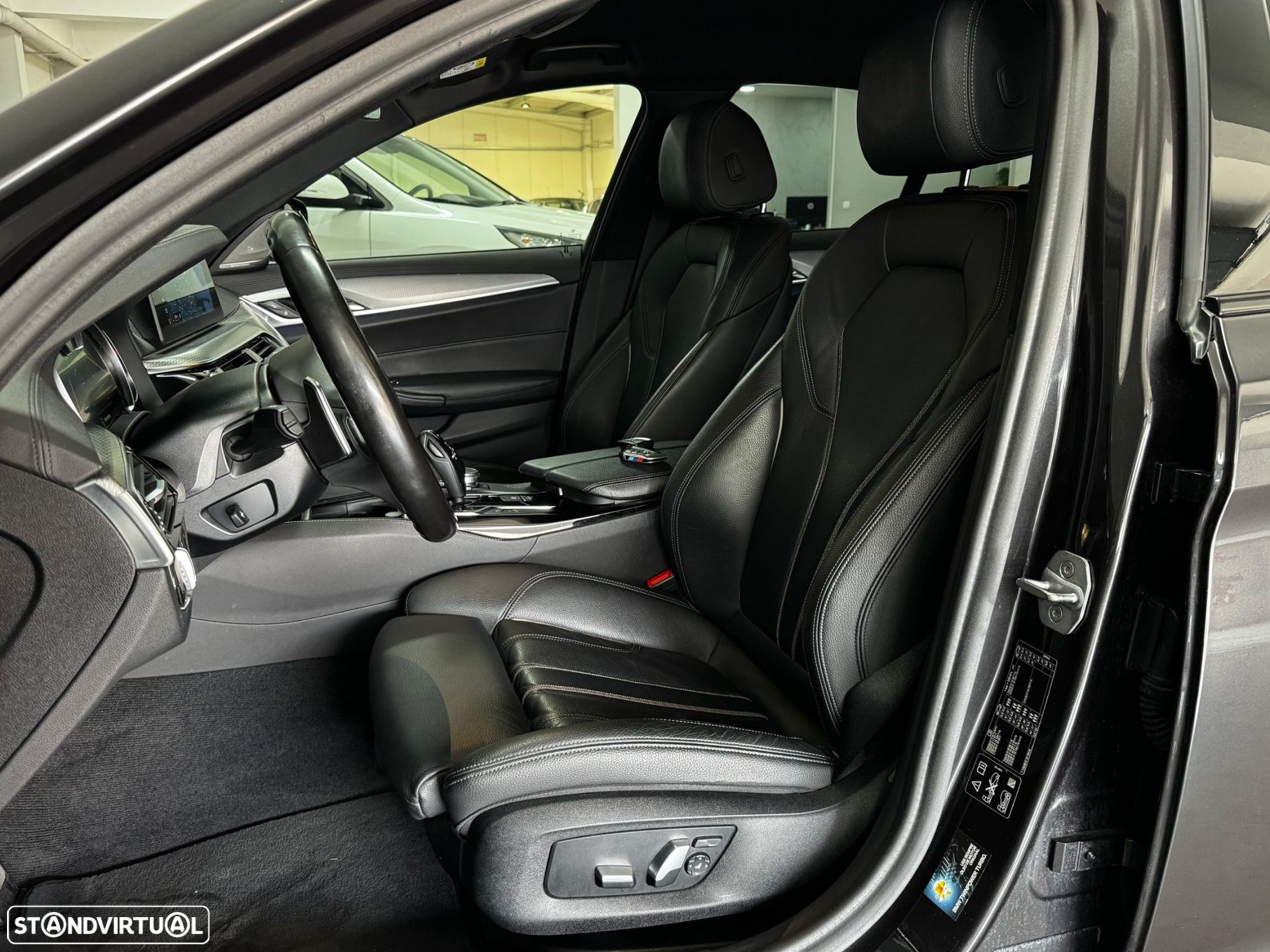 BMW 520 d xDrive Pack M Auto - 8