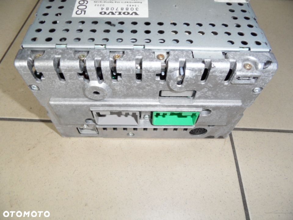 RADIO VOLVO V40 30887084 - 4