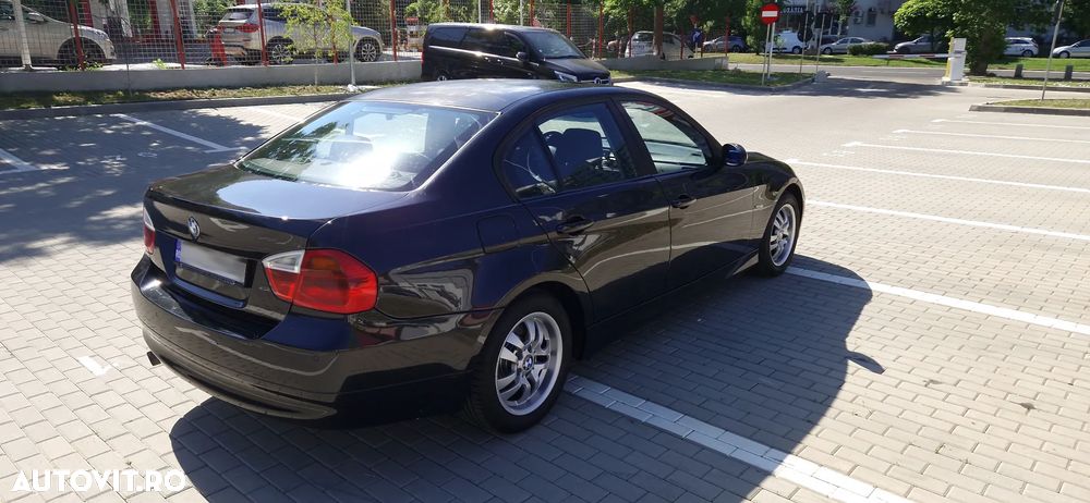 BMW Seria 3 - 12