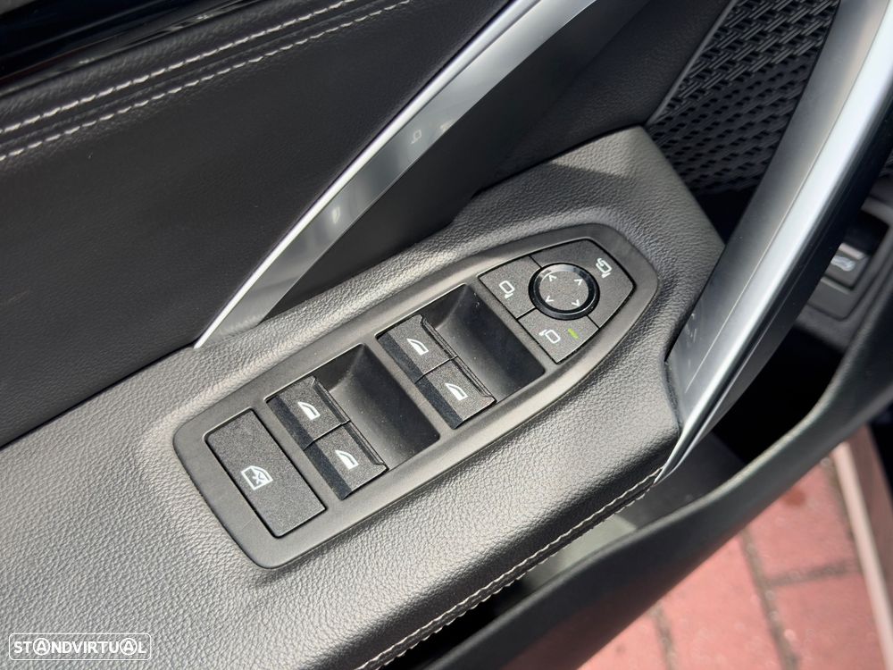 BMW X1 18 d sDrive xLine Auto - 14