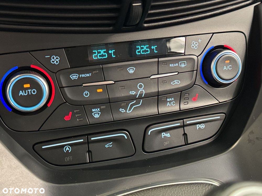 Ford Kuga - 31
