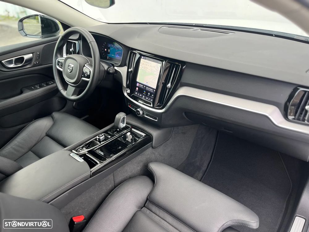 Volvo V60 2.0 T6 AWD TE Plus Dark - 3