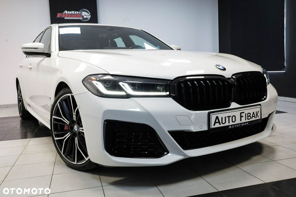 BMW Seria 5 2022 photo 2