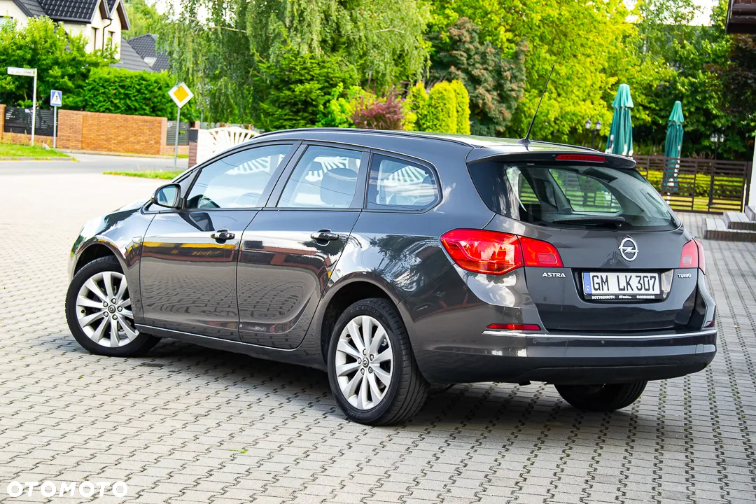 Opel Astra 1.4 Turbo Style - 11