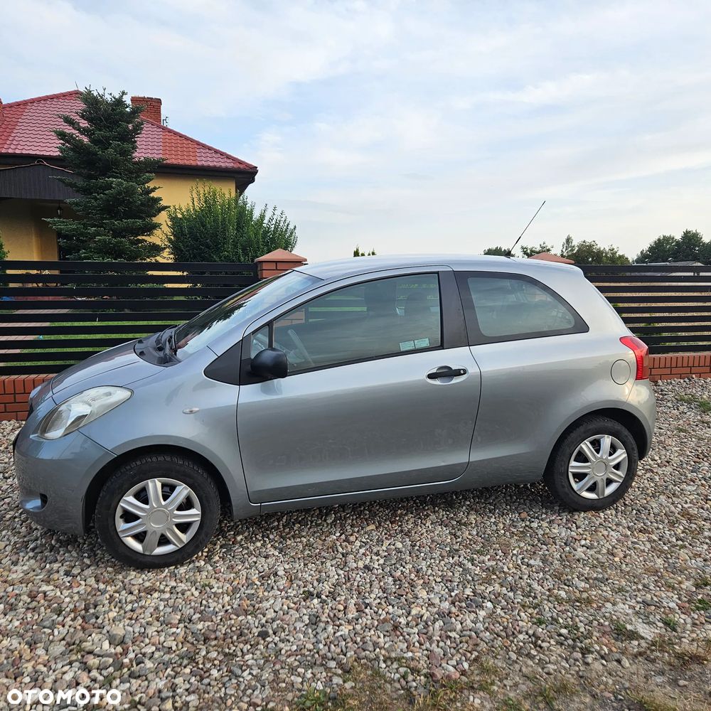 Toyota Yaris 1.0 Luna - 5