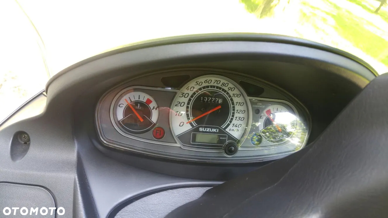 Suzuki Burgman - 3