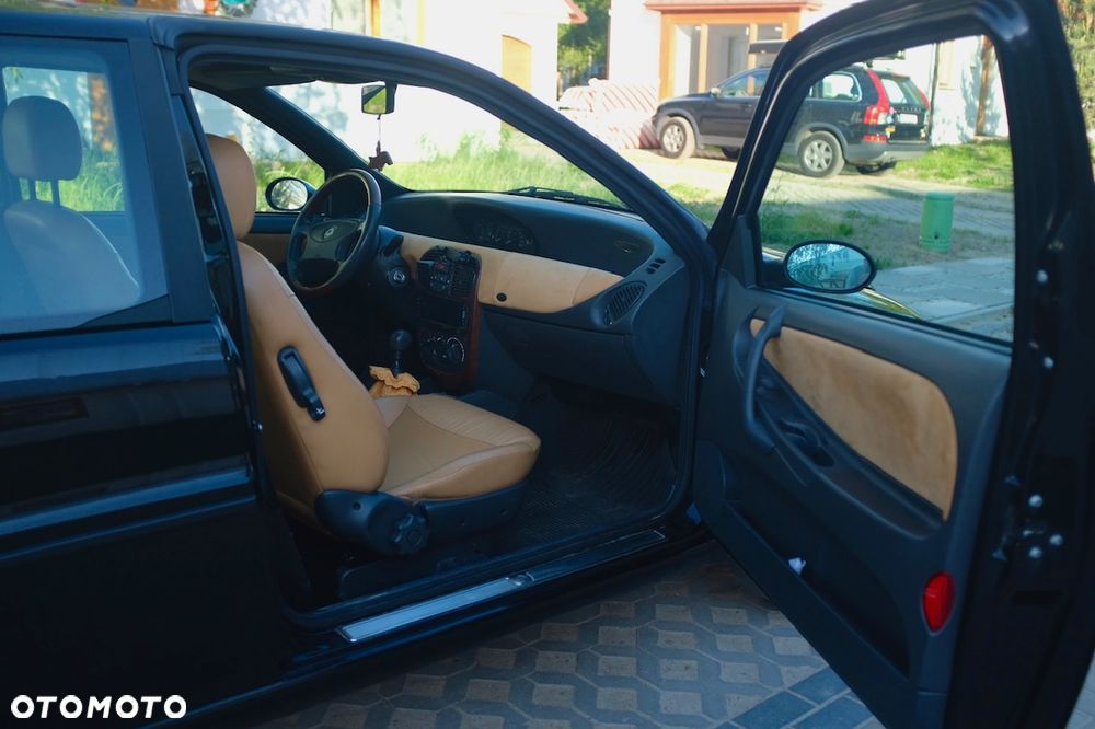 Lancia Ypsilon - 24