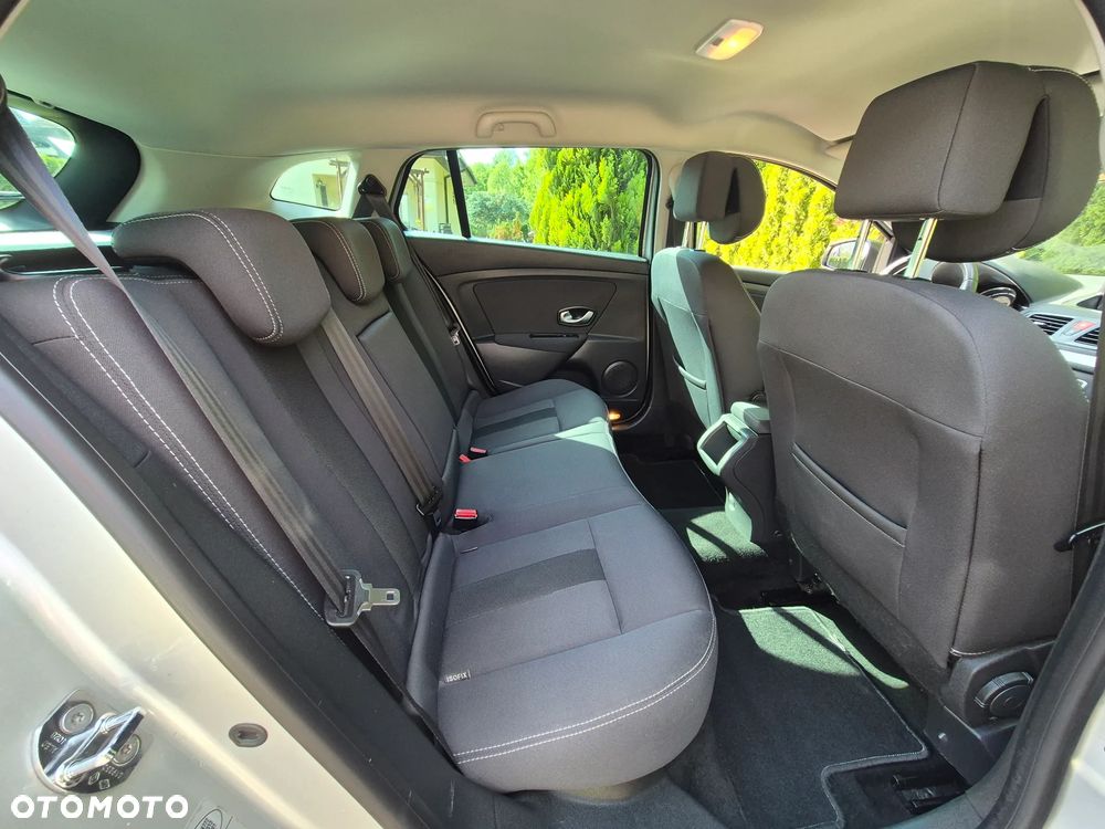 Renault Megane TCe 130 Dynamique - 36