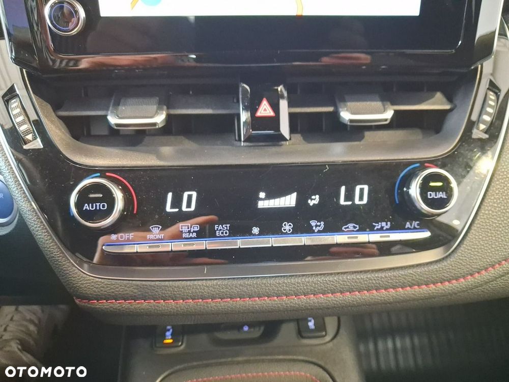 Toyota Corolla - 27