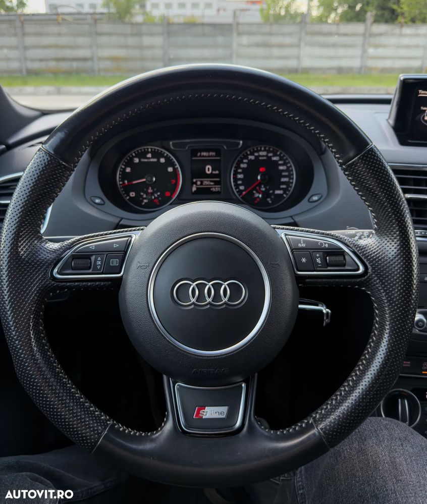 Audi Q3 1.4 TFSI Stronic Sport - 11